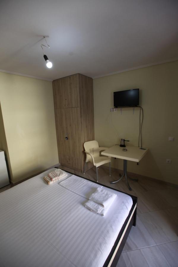 Angjelo Apartments Sarande Bagian luar foto