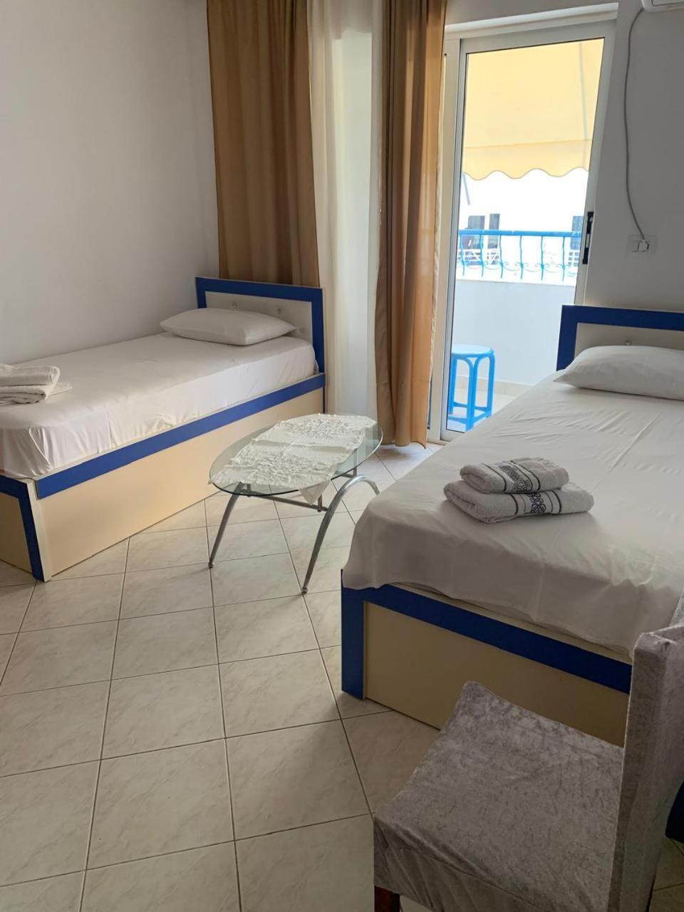 Angjelo Apartments Sarande Bagian luar foto