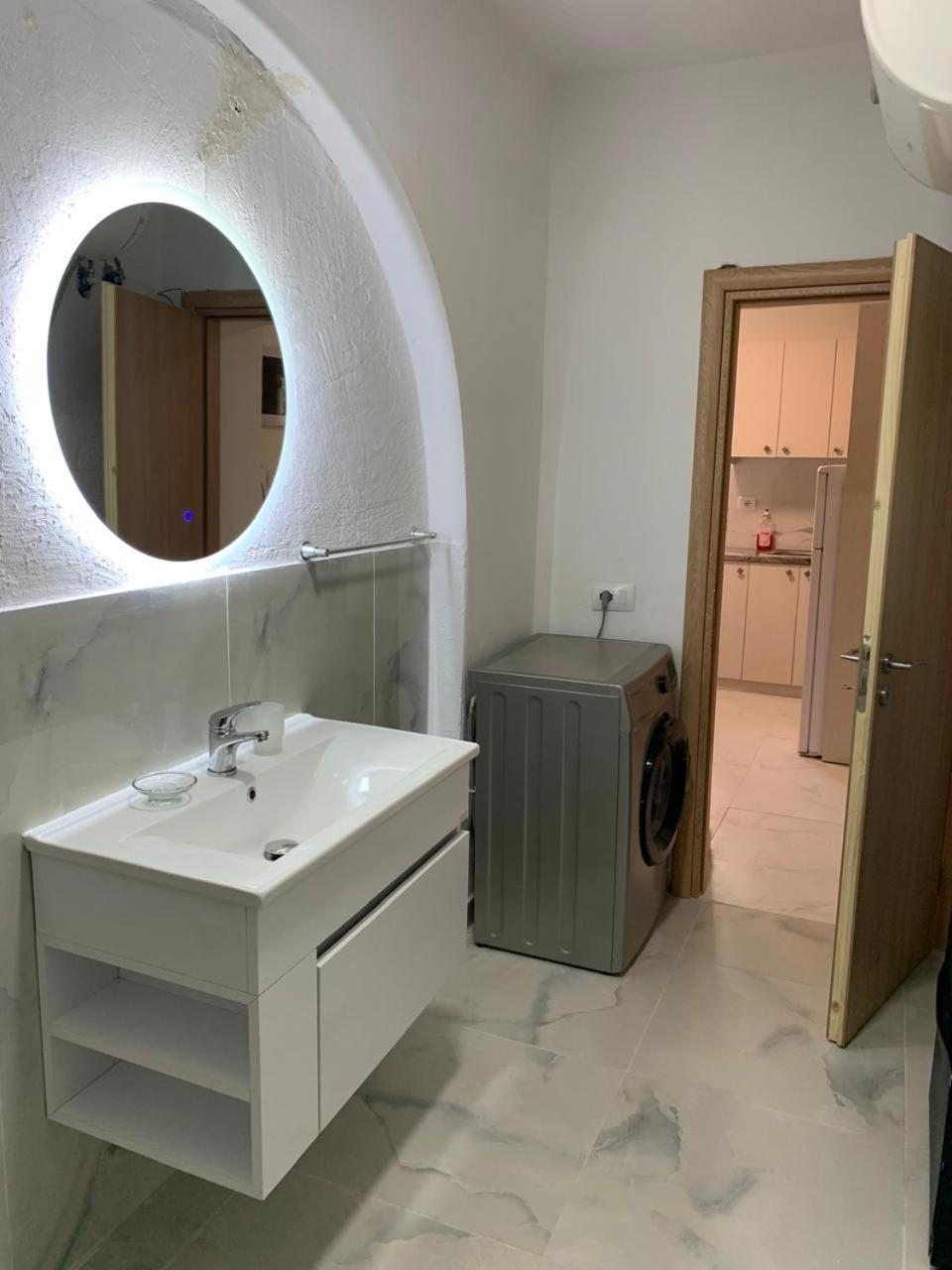 Angjelo Apartments Sarande Bagian luar foto